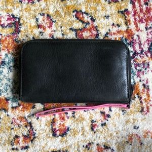 Black leather & hot pink Marc Jacobs wallet